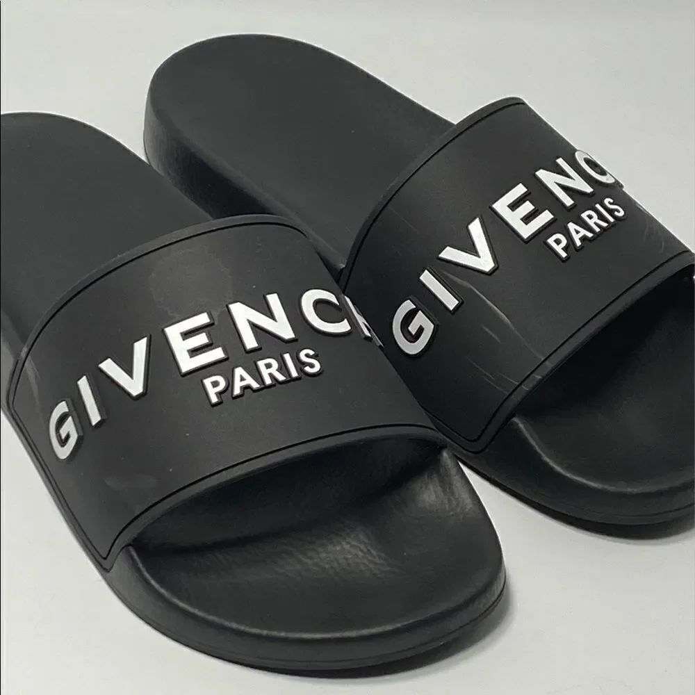 Givenchy Logo Pool Slides size 39 - Picture 4 of 13